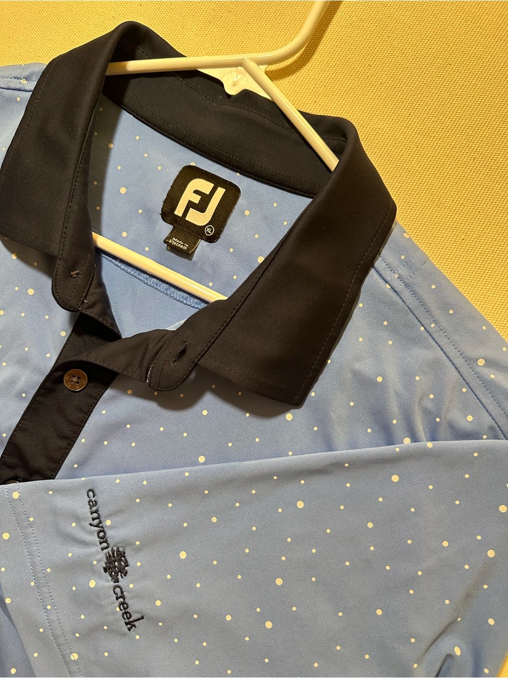 FootJoy Men’s Blue Polka Dot Polo with Navy Collar x Canyon Creek Country Club